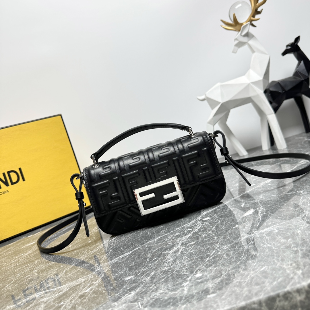 TOP FENDI Baguette Phone Pouch Bag 19×11×3 CM- 5 Colors