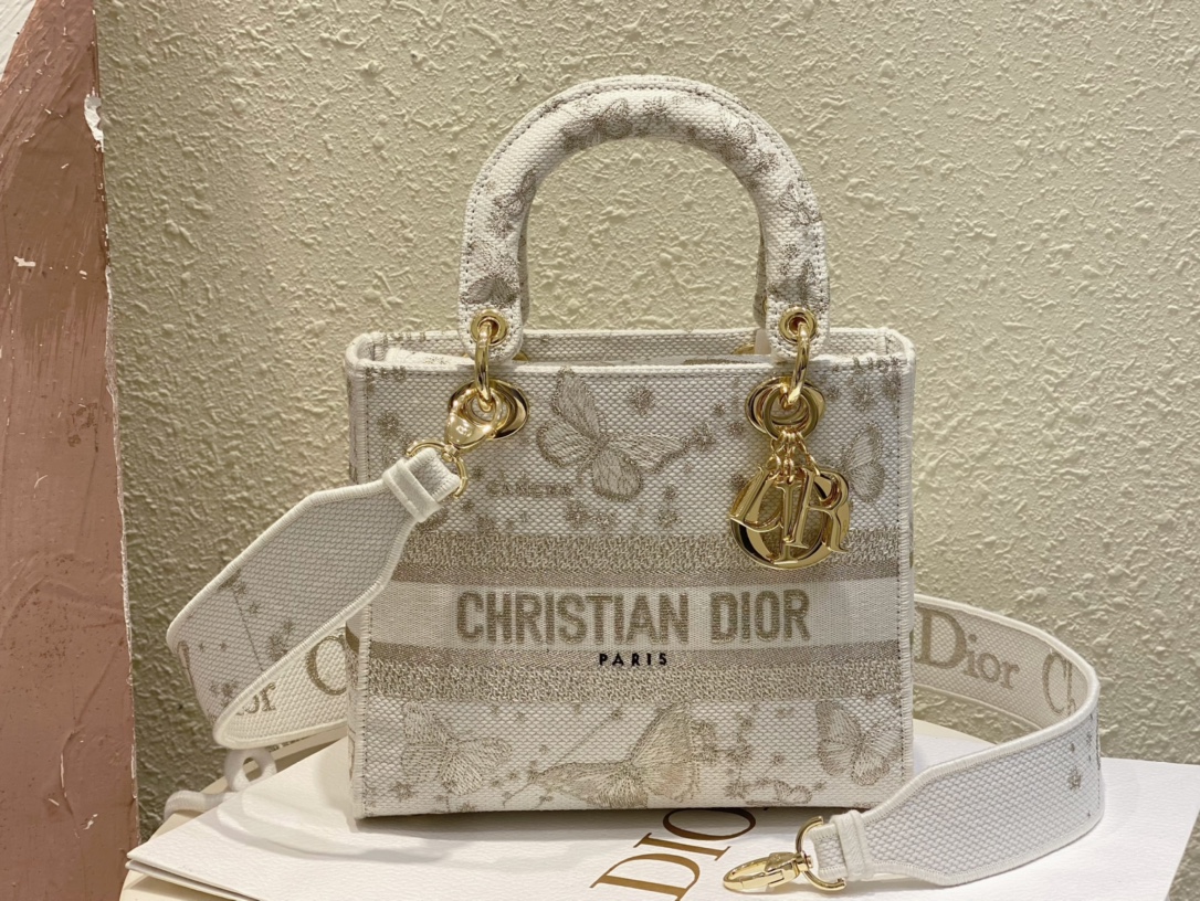 TOP Christian Dior Butterfly Zodiac Pattern Embroidery Bag - 24x20x11cm
