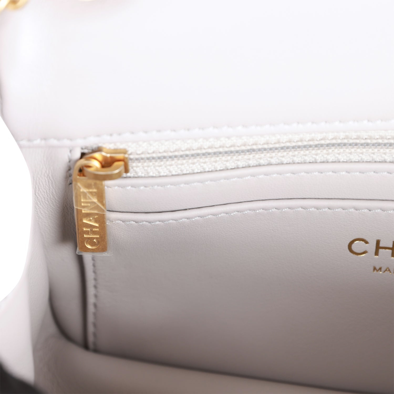 Chanel Classic Flag Bag Pearl Crush Mini Rectangular Flap Bag Light Grey   Antique Gold Hardware(7A regular version)