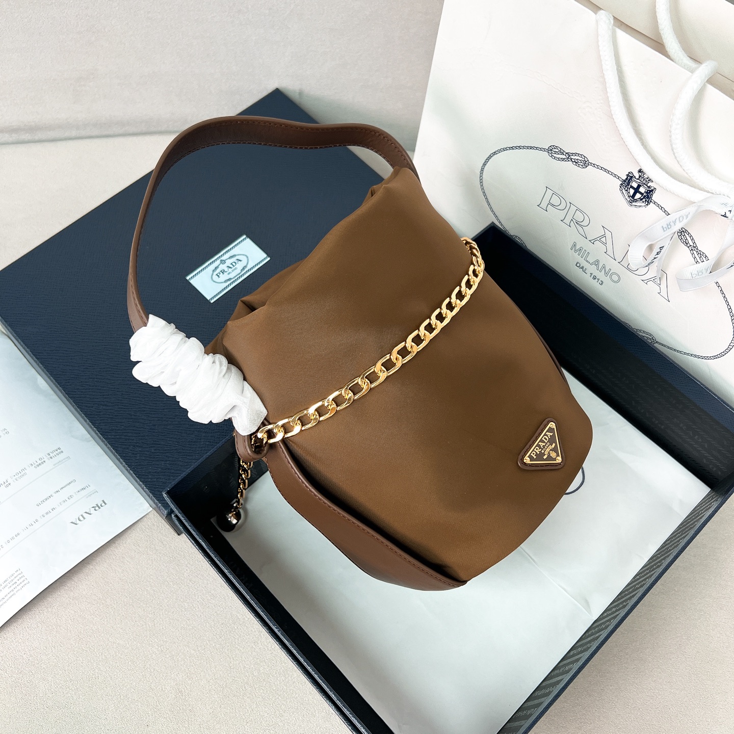TOP PRADA Buckle Handbag 14x20x15cm - 2 Color