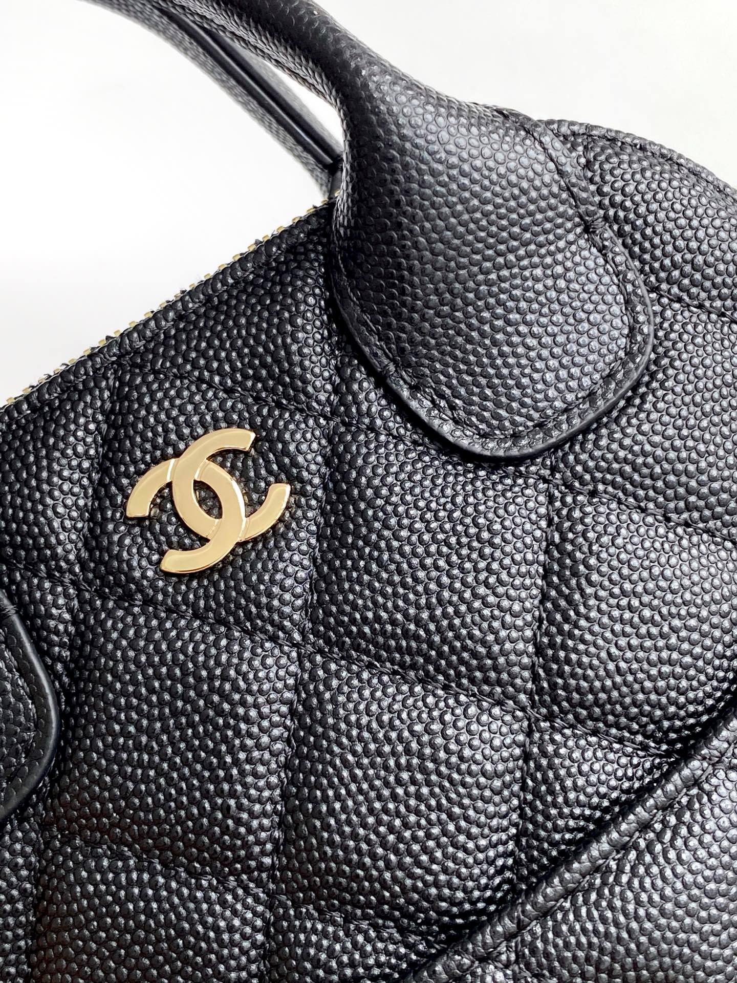 TOP CHANEL Shell Bag 18-17-6 cm - Black