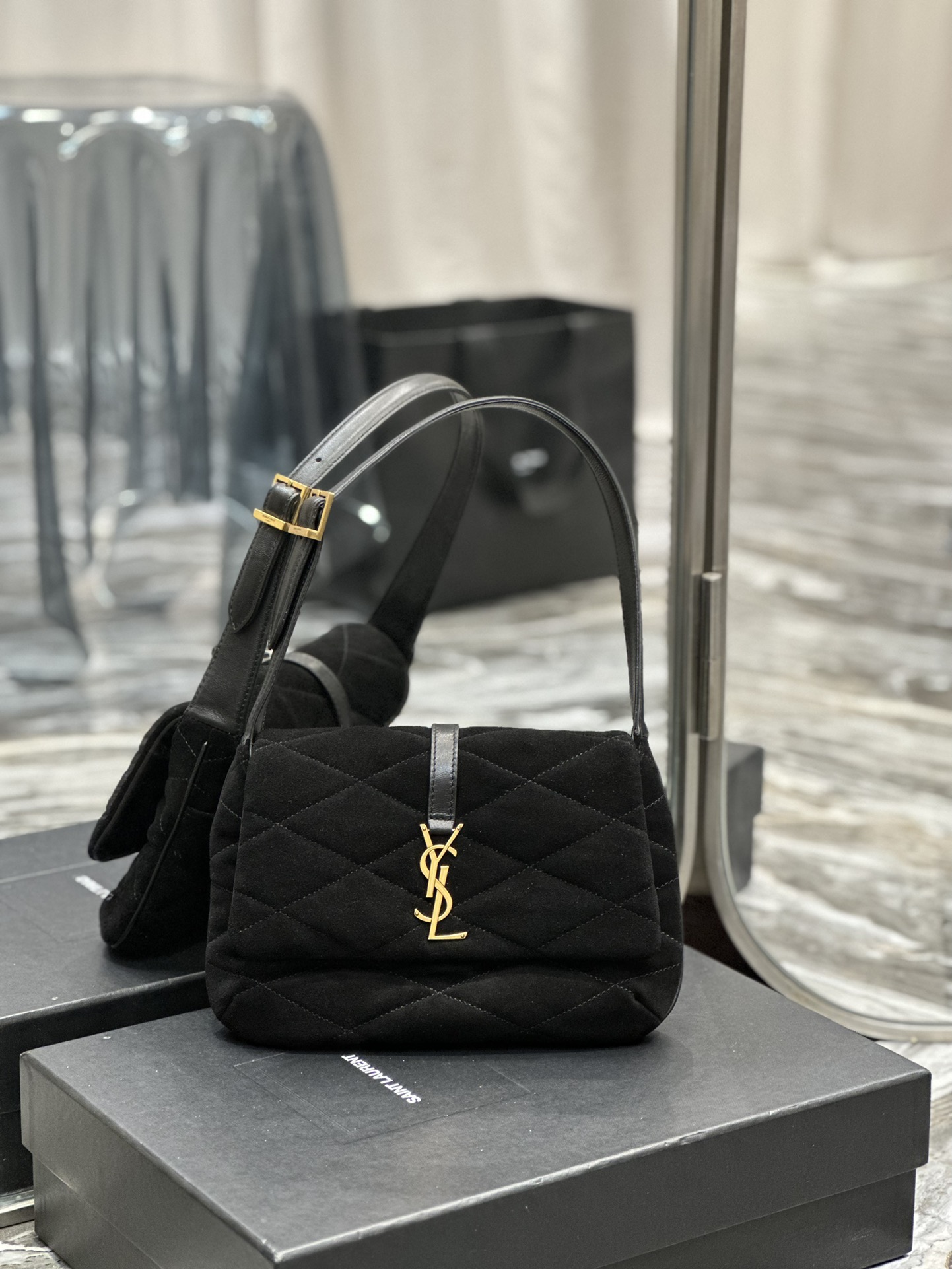 TOP Yves Saint Laurent YSL Le 57 Small Frosted Shoulder Bag - Black