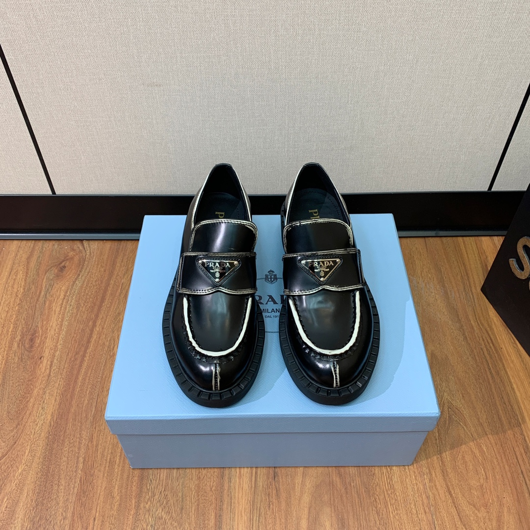 TOP PRADA Cow Patent Leather Shoes - 4 Styles