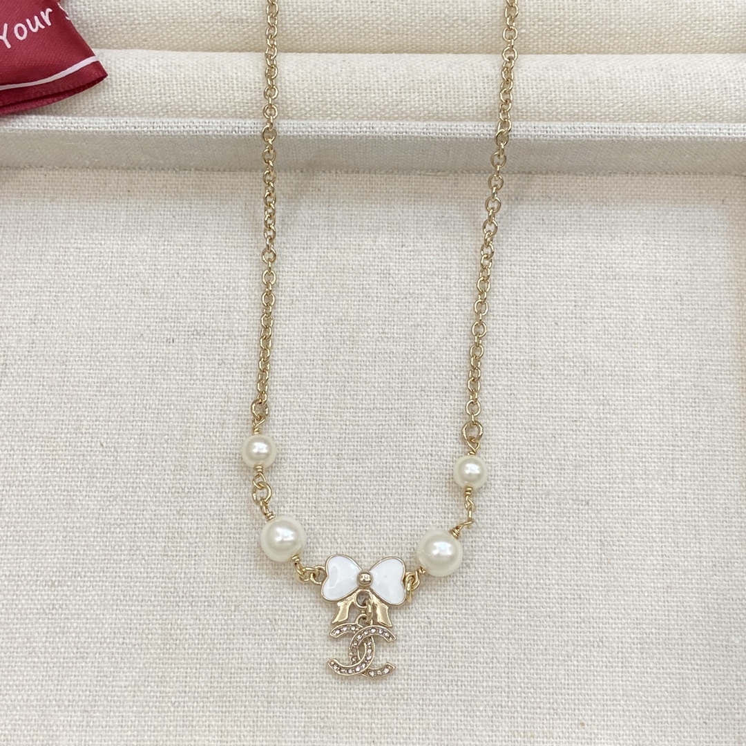 TOP CHANEL CC Necklace - Gold
