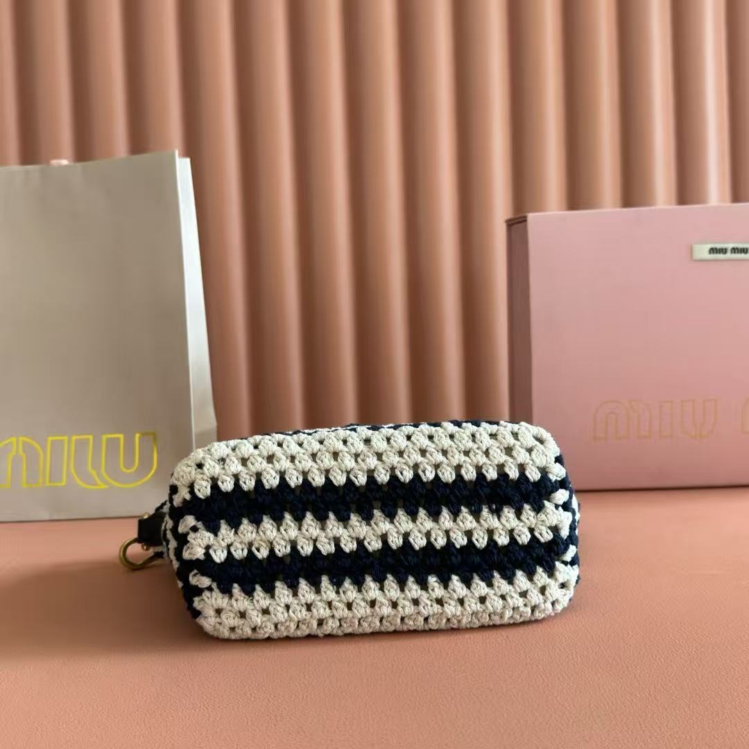 Miu Miu striped crochet shoulder bag (7A regular version)