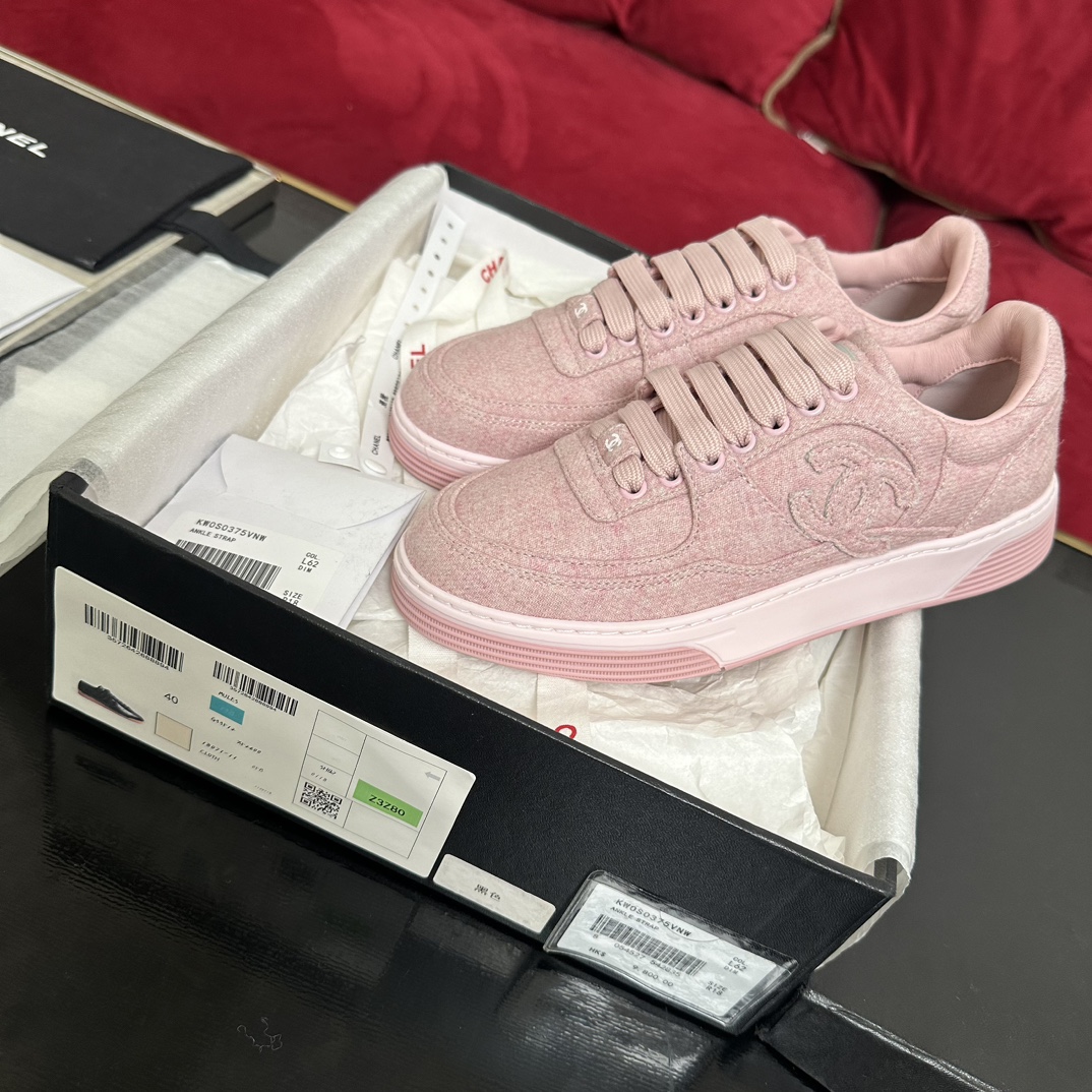TOP CHANEL CC Thick-soled Sneakers - 4 Color