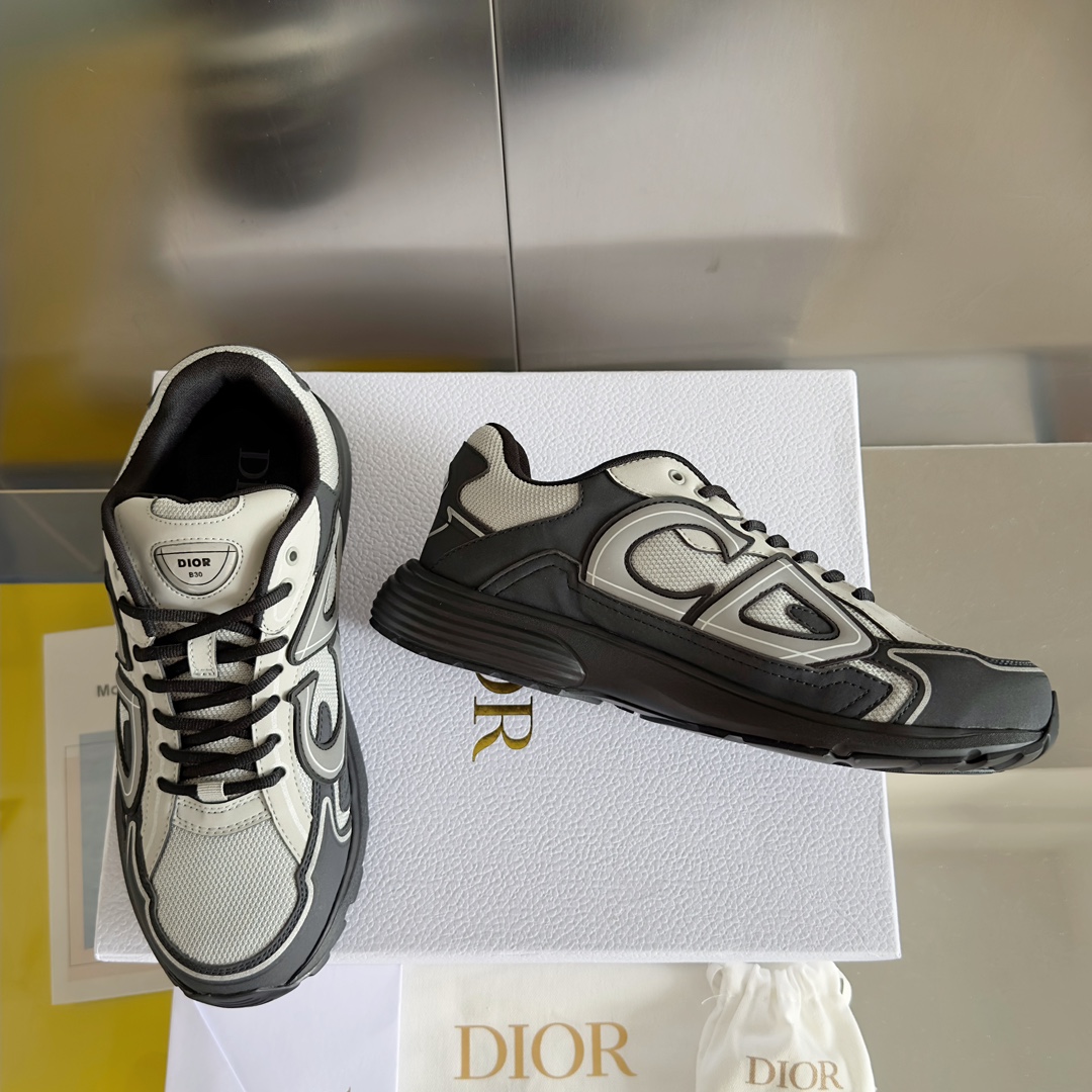 TOP Christian Dior B30 Low Top Sneakers - Black and Gray