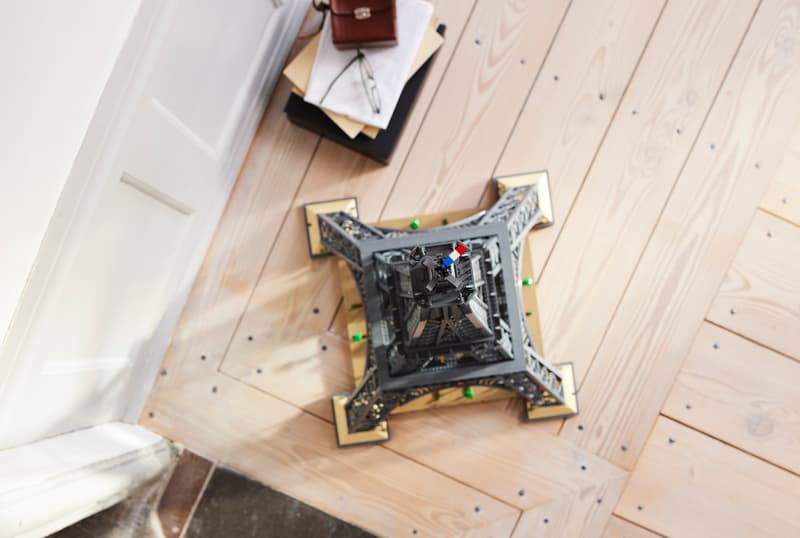 Build Your Dream Eiffel Tower – Creator Expert Set 10307 thumbnail 2