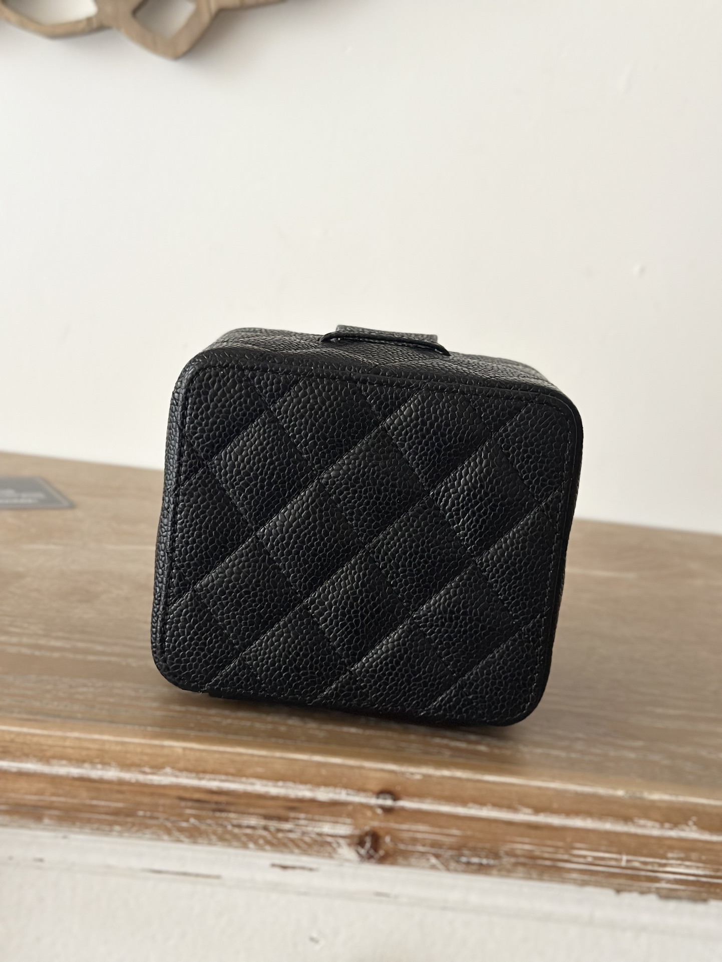 TOP CHANEL Vanity Case Calfskin 8.5x11x9.5cm/8.5x22x10cm - Black