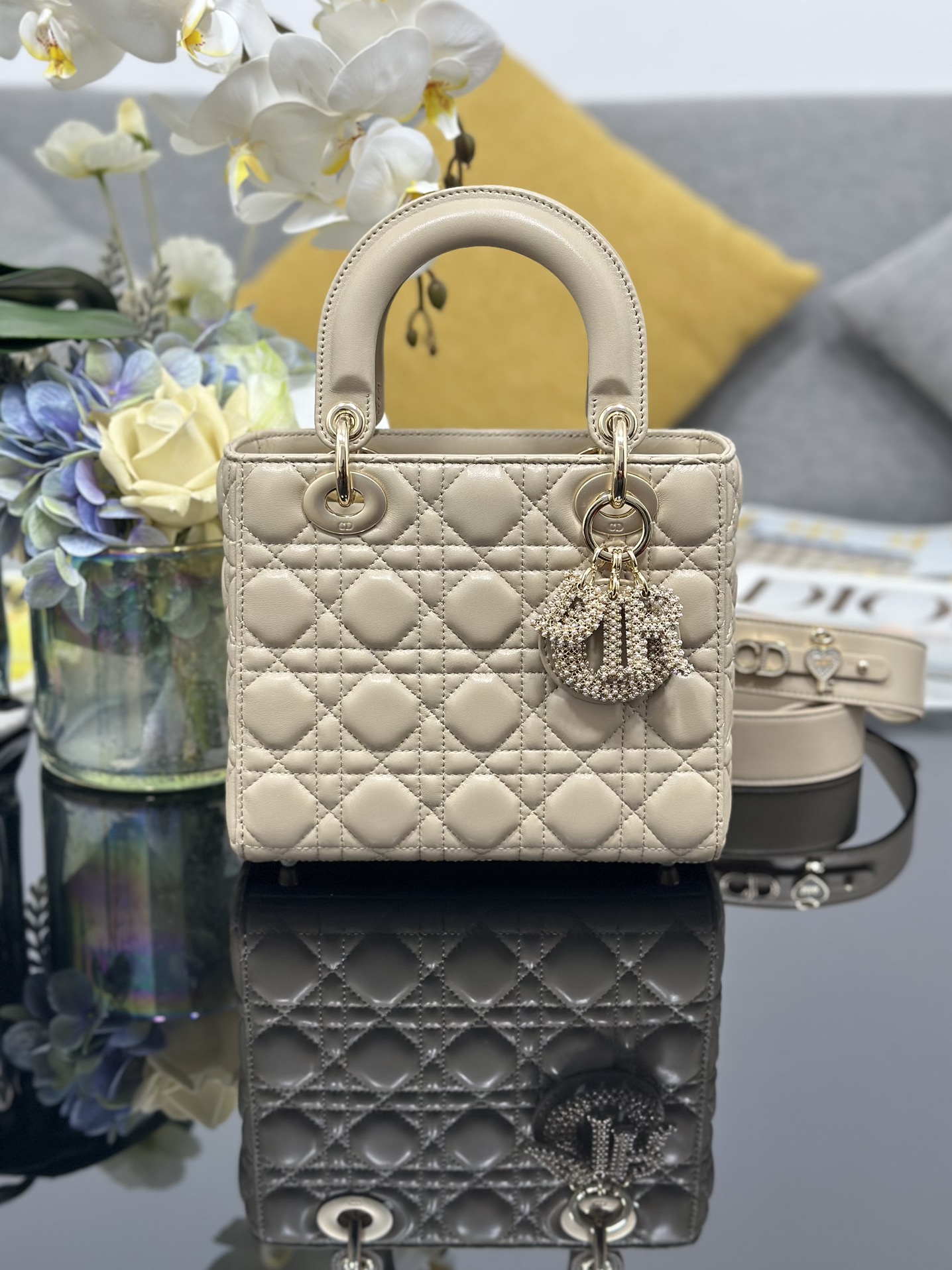 TOP Christian Dior Pearl Lady Christian Dior Bags 20x16.5x8cm - 2 Colors