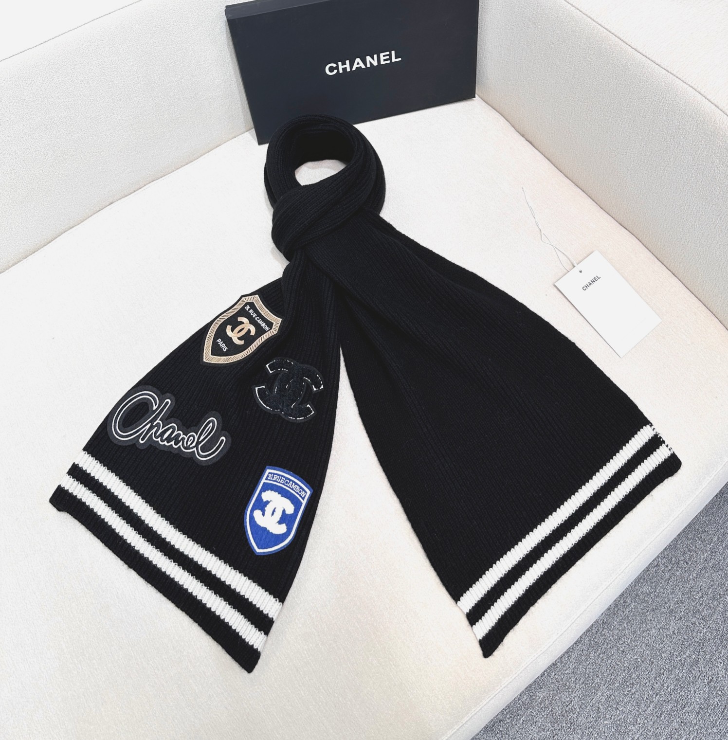 TOP CHANEL CC Wool Scarf 30*180cm - 2 Colors