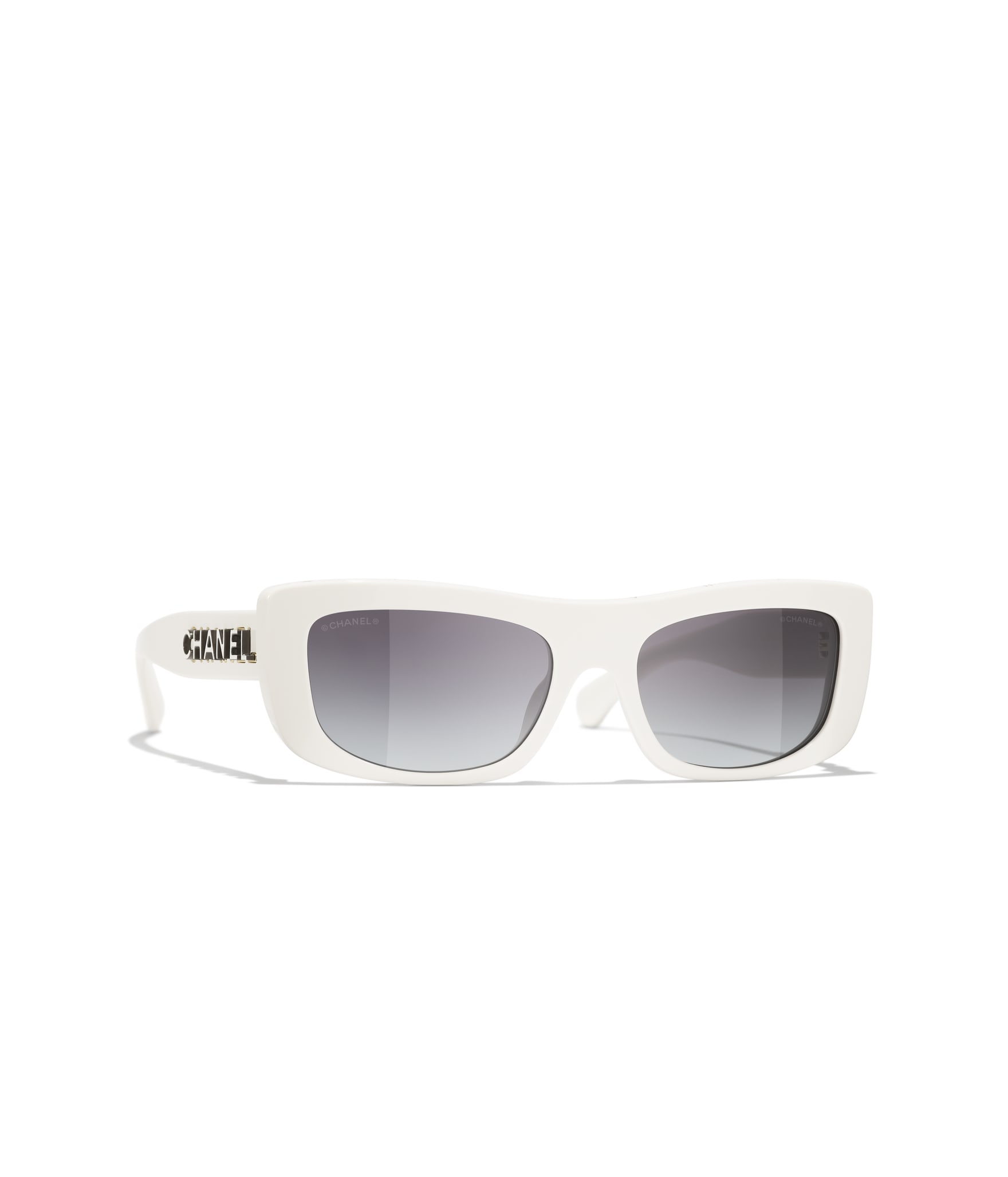 CHANEL Rectangle Sunglasses A71760X08101S
