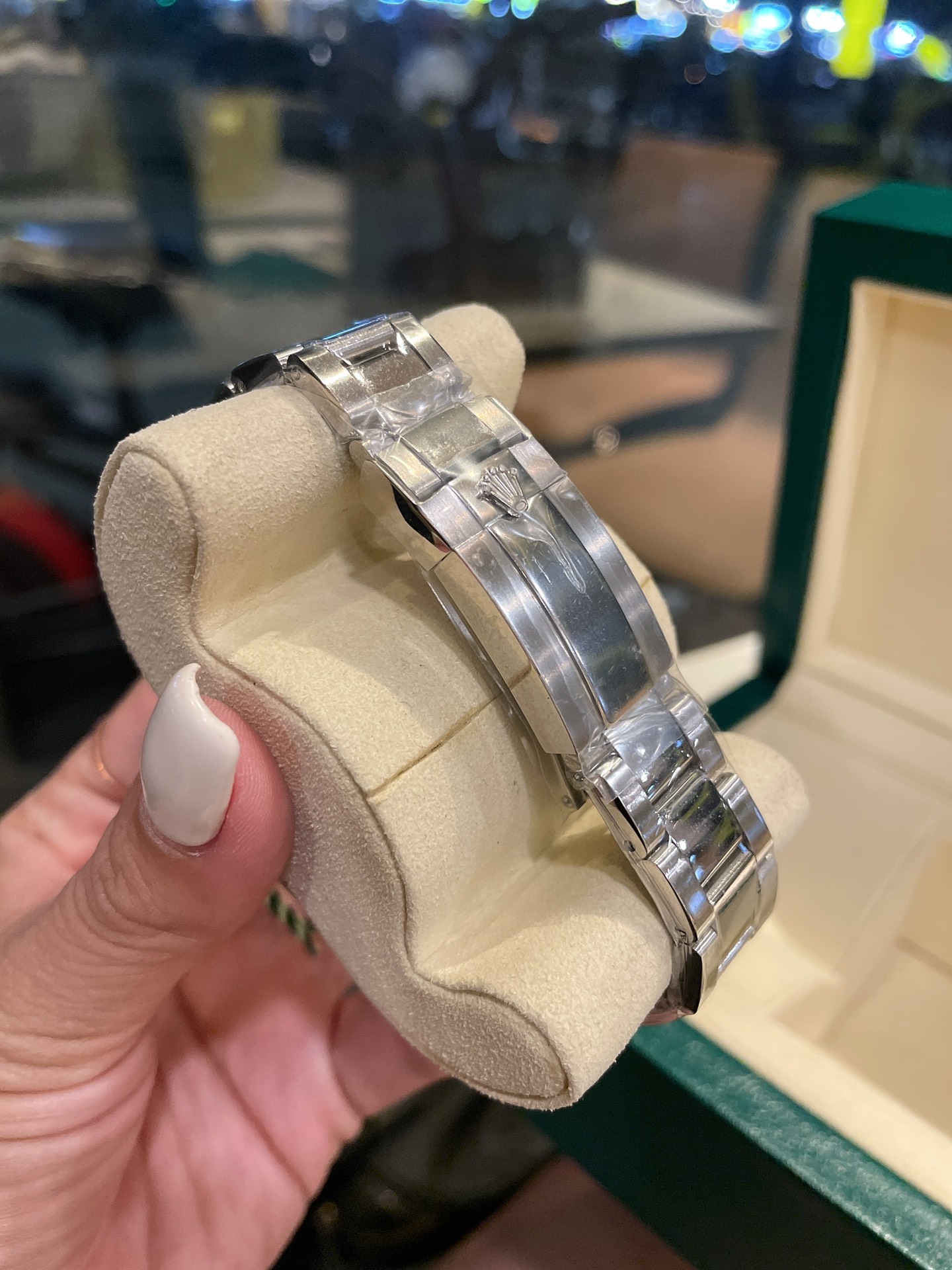 TOP ROLEX Daytona Rainbow Black Dial - Rose Gold