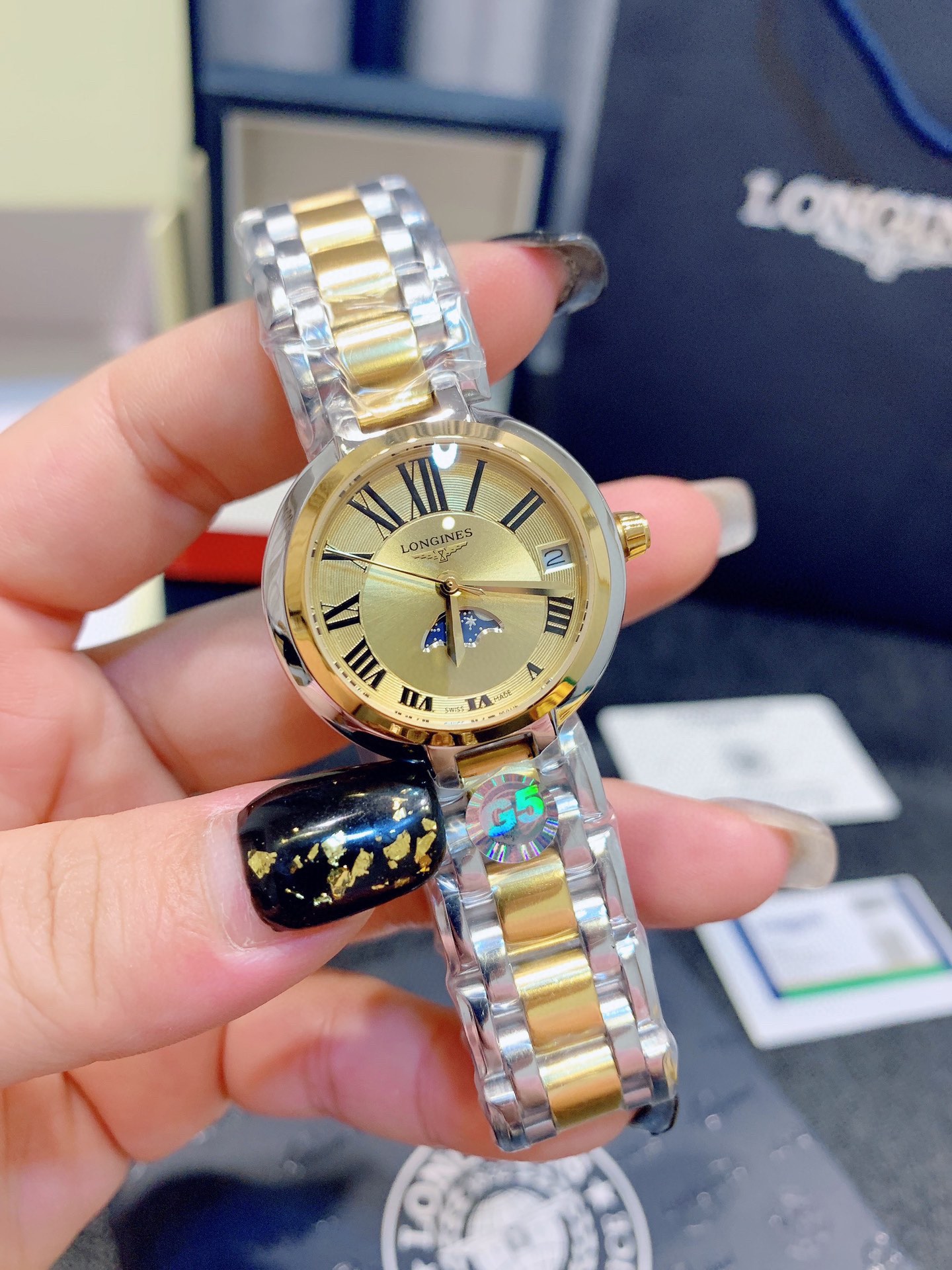 TOP LONGINES  Women's Watch  30.5mm-Gold