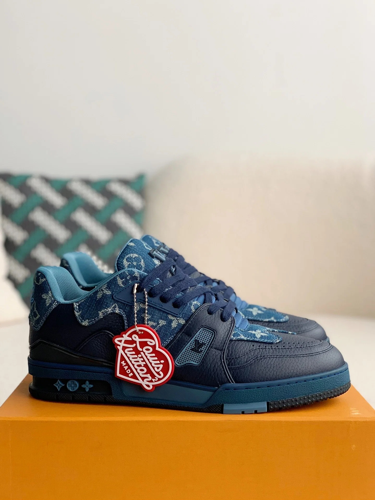 Men Denim Leather Patchwork Skate Sneakers Navy Blue Lace‑Up Low Top Street Casual Board Shoes