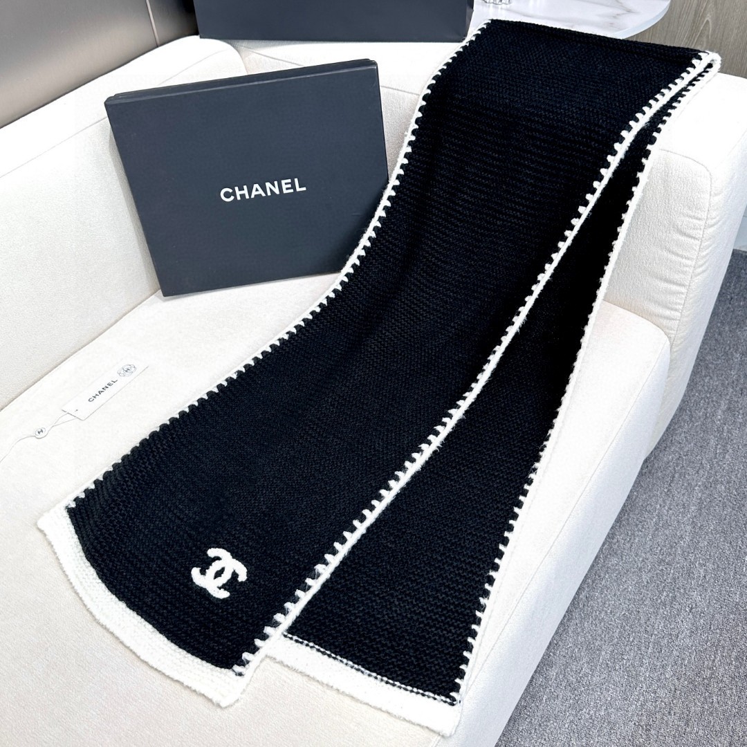 TOP CHANEL Cashmere Scarf 200x70 cm - 2 Colors