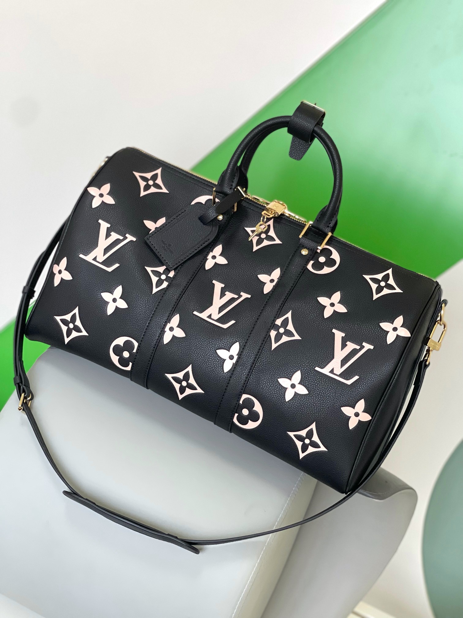 TOP Louis Vuitton LV Keepall Bandoulière 45 Monogram Empreinte Handbag - Black - 45x27x20cm