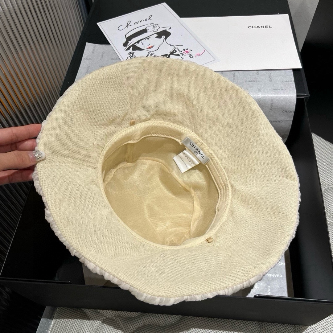 TOP CHANEL Lantern Hat - Beige