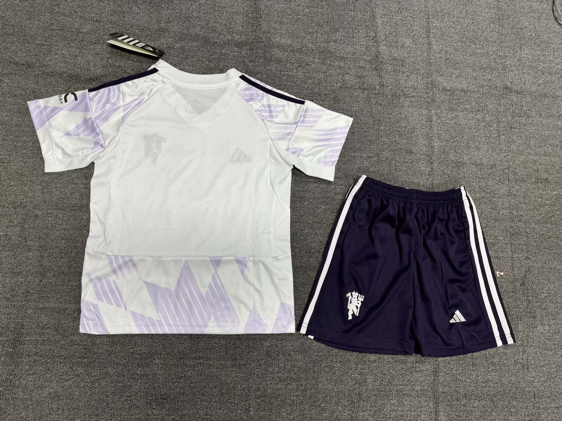 2025/2026 Manchester United Away Football Shirt 1:1 Thai Quality Kids Size