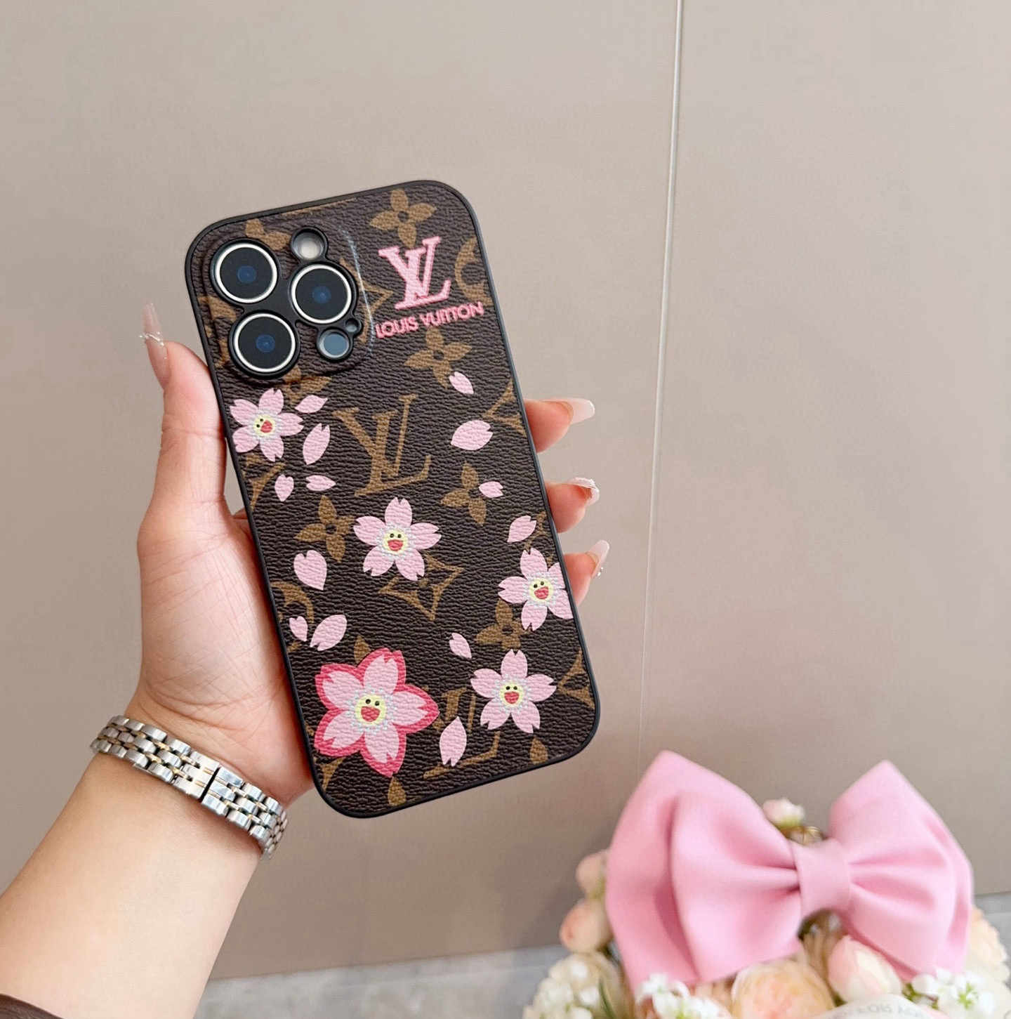TOP Louis Vuitton LV Phone Case with Cherry Blossom Pattern - Brown