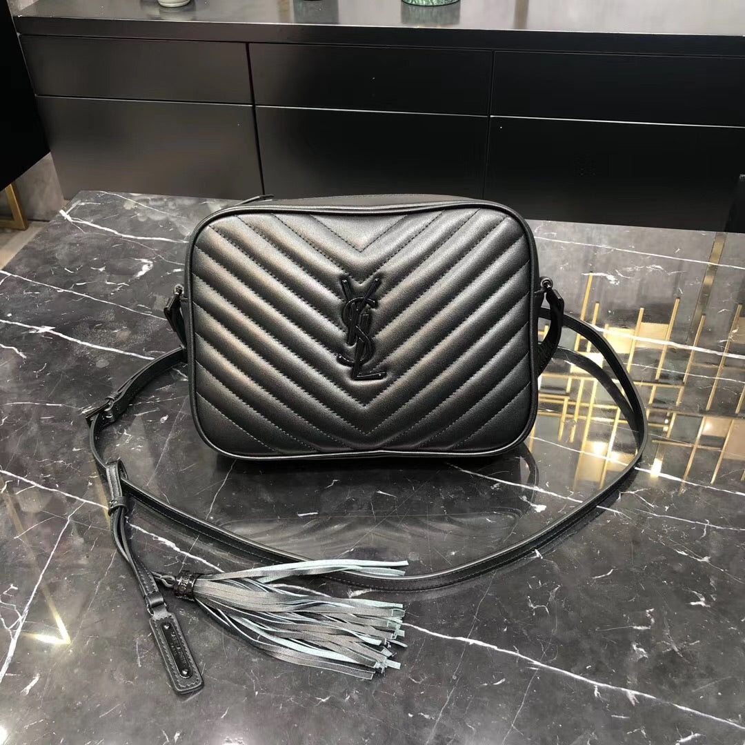 TOP Yves Saint Laurent YSL YSL LouLou Camera Bag - Black