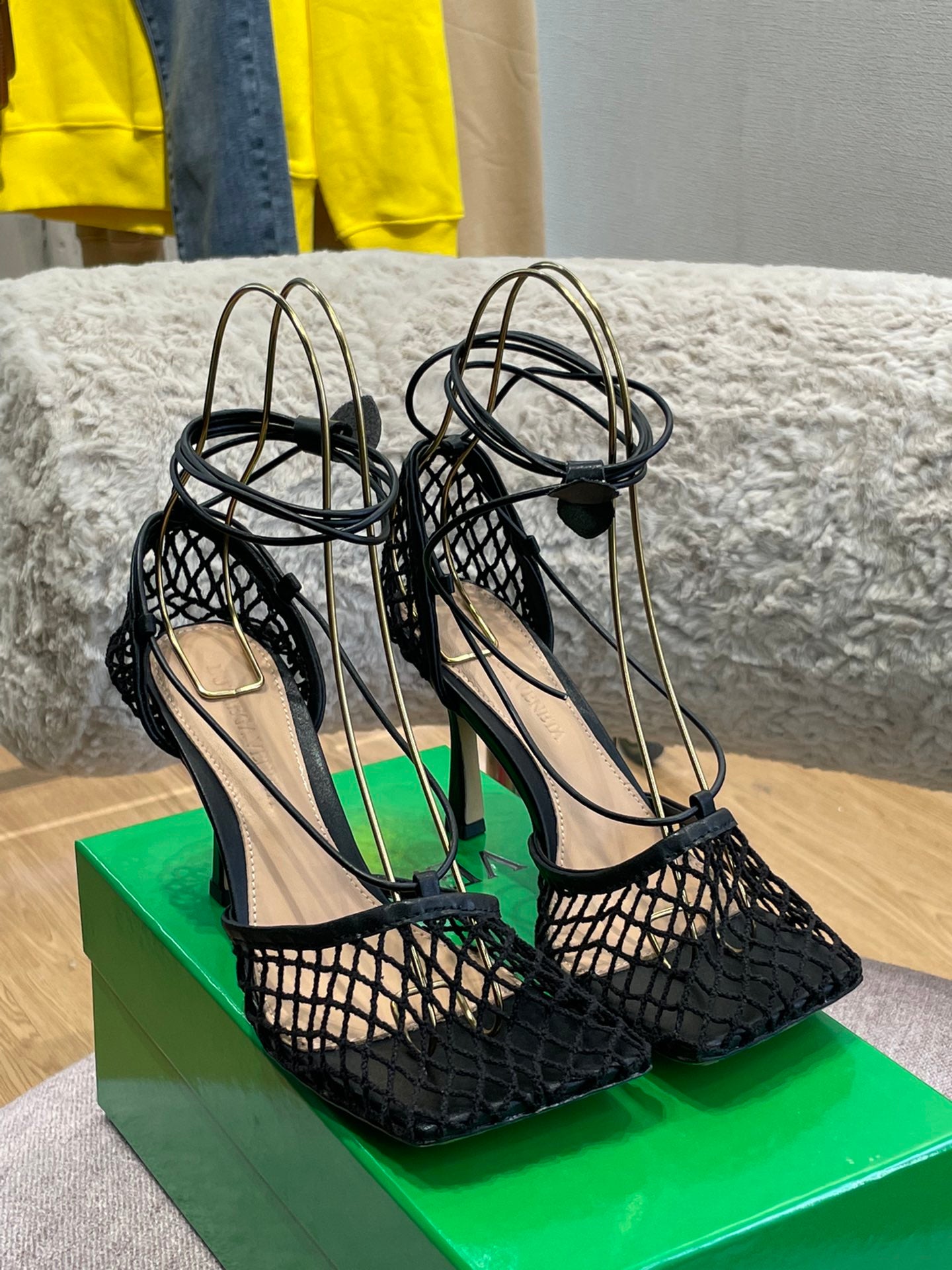 TOP Bottega Veneta BV Stretch High Heels - Black