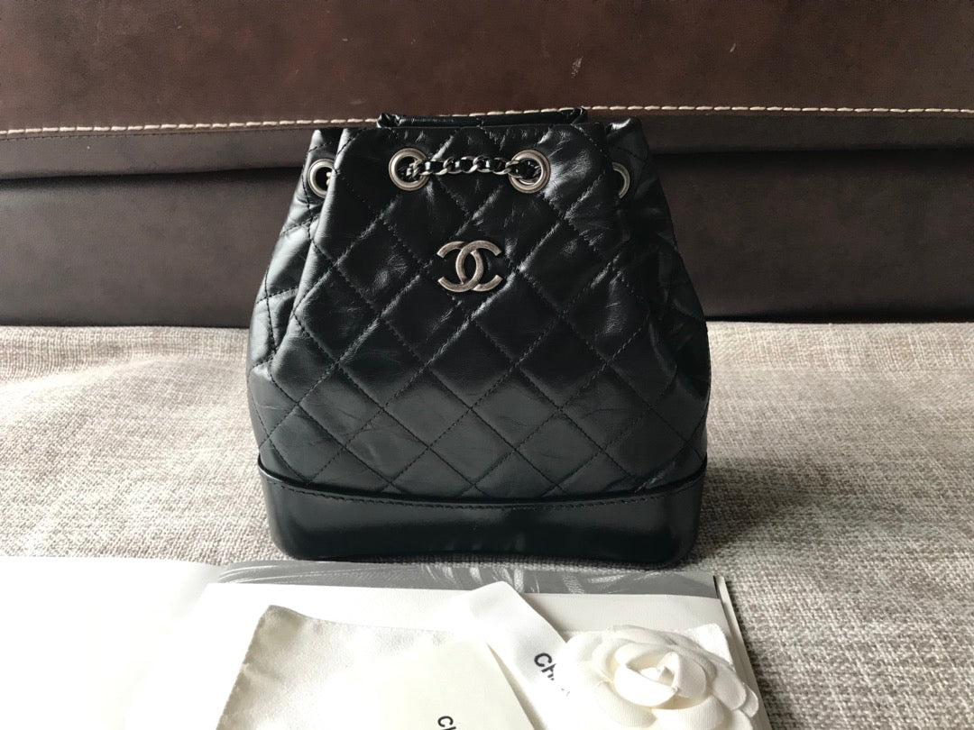 TOP CHANEL Gabrielle Quilted Backpack 24*23*11.5 cm - Black