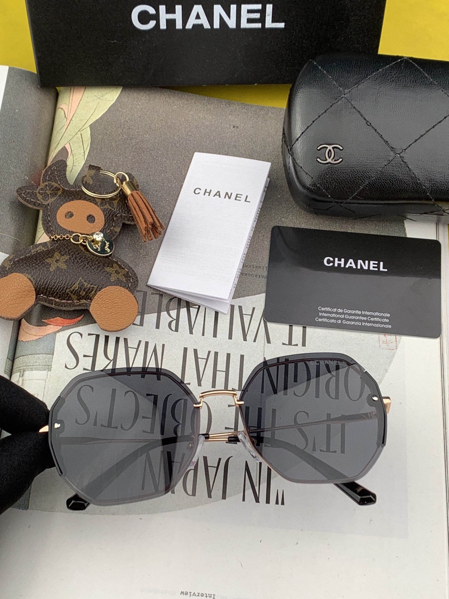 TOP CHANEL Sunglasses - 2 Colors