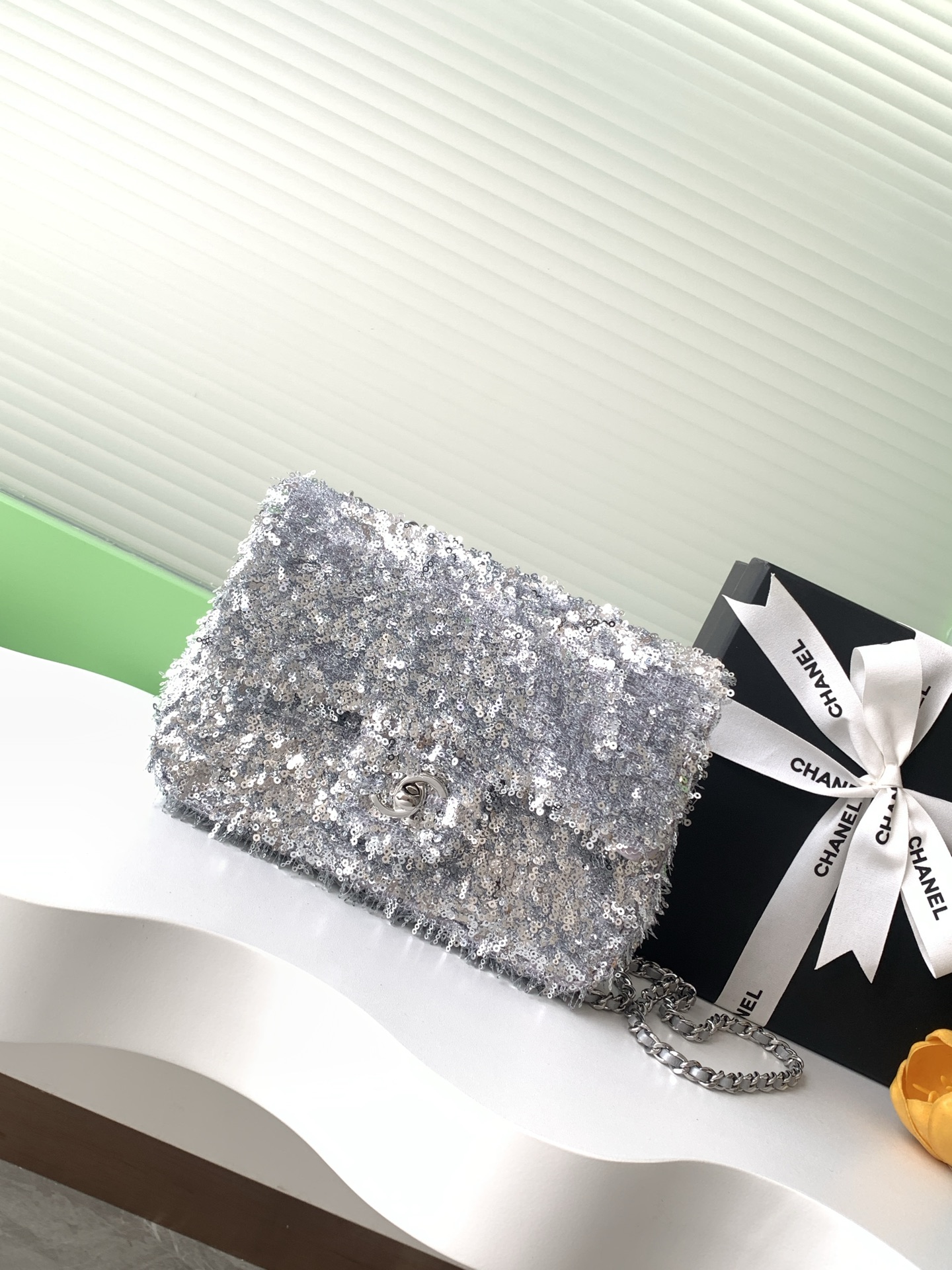 TOP CHANEL Classic Flap Bag CF Sequin 21*14*8cm - 2 Colors