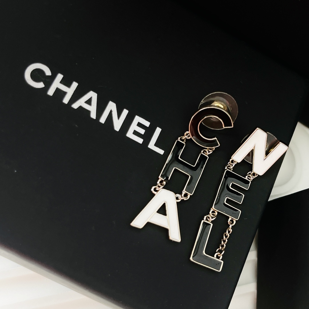 TOP CHANEL Enamel Letter Tassels Earrings