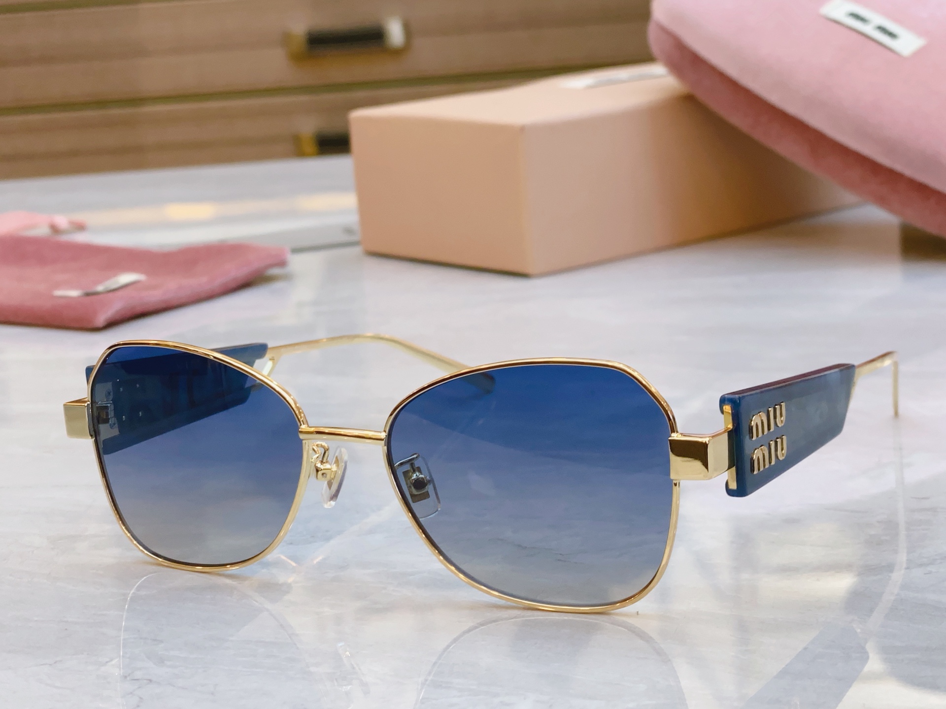 TOP Miu Miu Sunglasses - 6 Colors