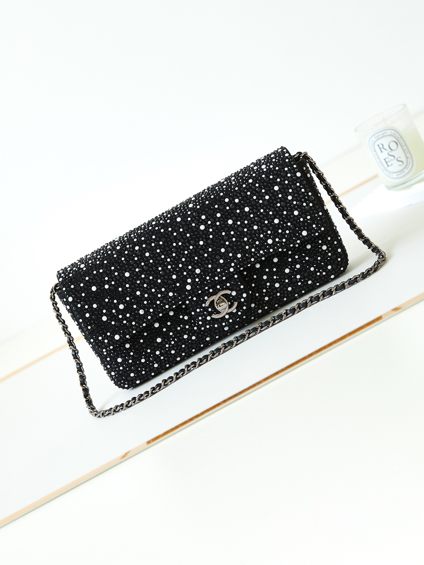TOP CHANEL  23b Evening Armpit Bag Pearl Diamond Flap Bag 20cm/26cm - Black