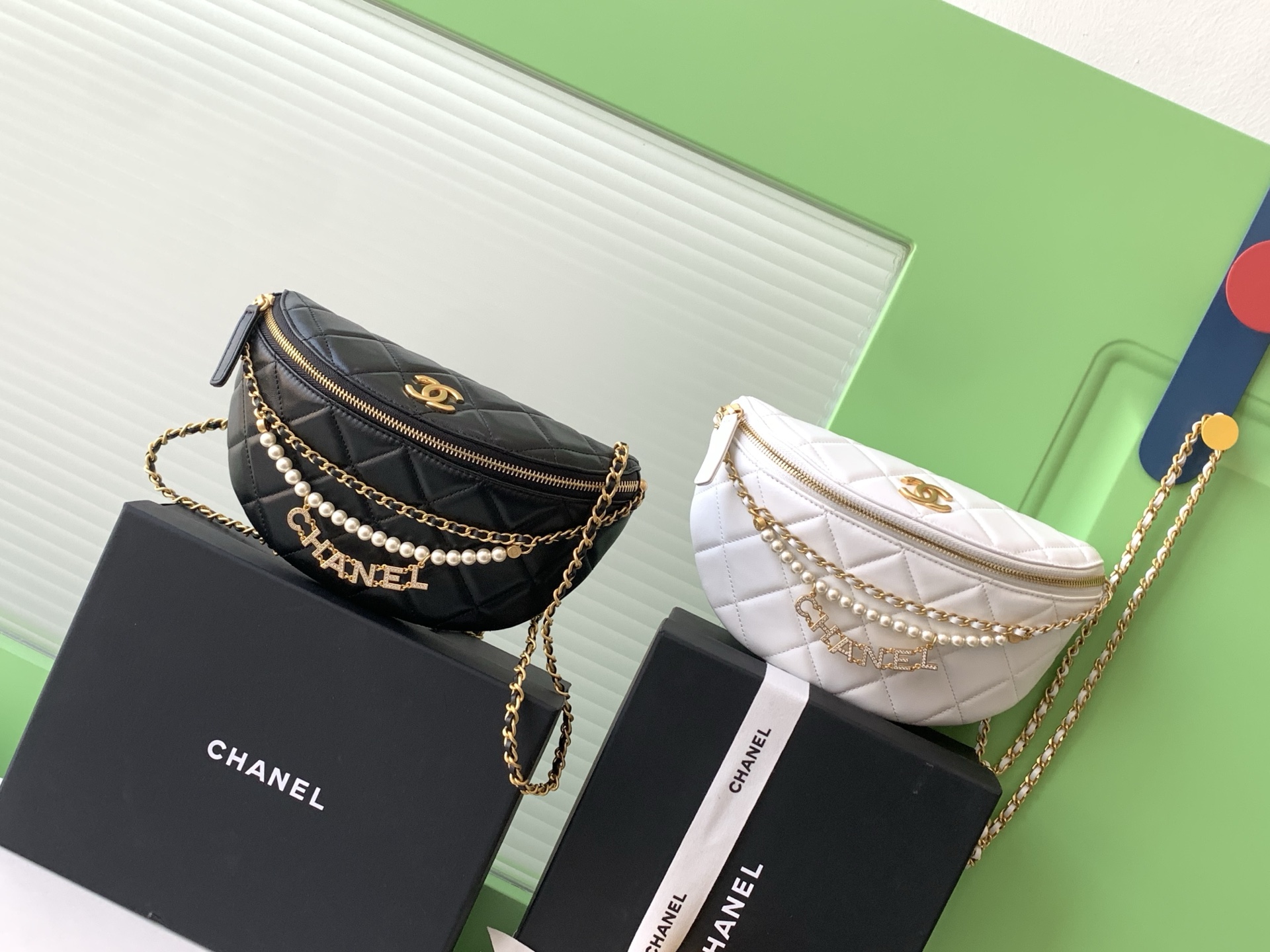 TOP CHANEL Pearl Chain Fanny Pack 24*17*11cm - 2 Colour