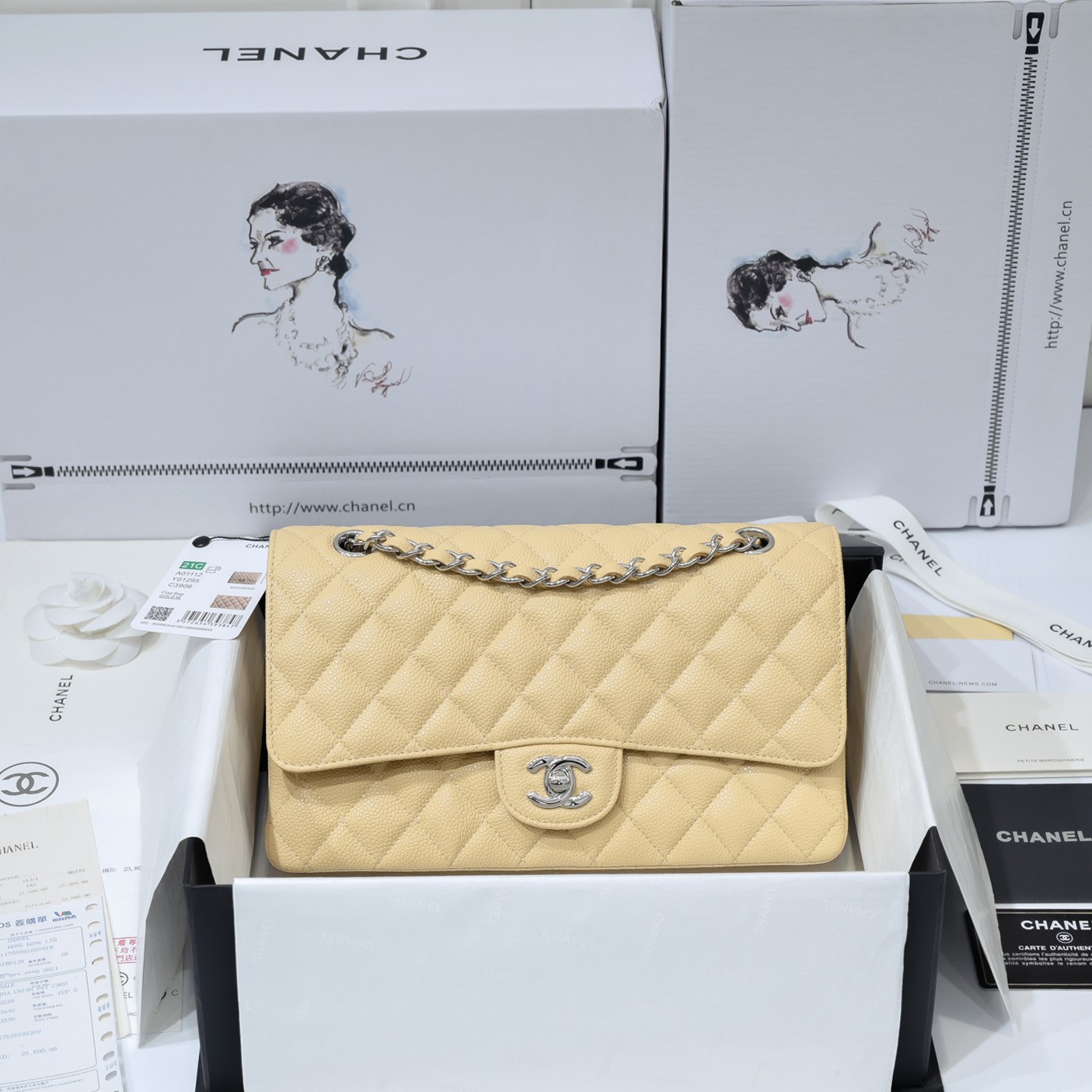 TOP CHANEL Classic Flab Bag Medium 15.5x25.5x6.5cm - Yellow&SHW