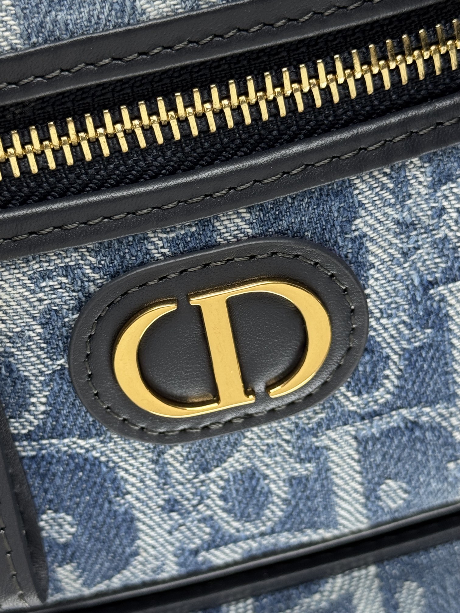 TOP Christian Dior 30 Montaigne Vanity Bag 16.5x8x9.5cm - Denim Blue
