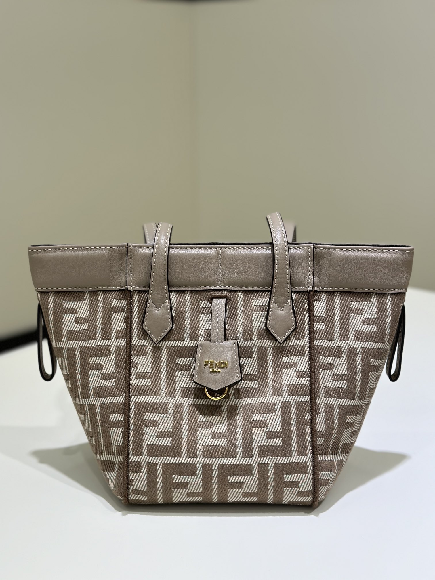 TOP FENDI Origami Folding Bag 15*15*19cm - Brown