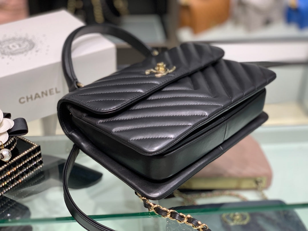 TOP CHANEL Trendy Bag Chevron - Black