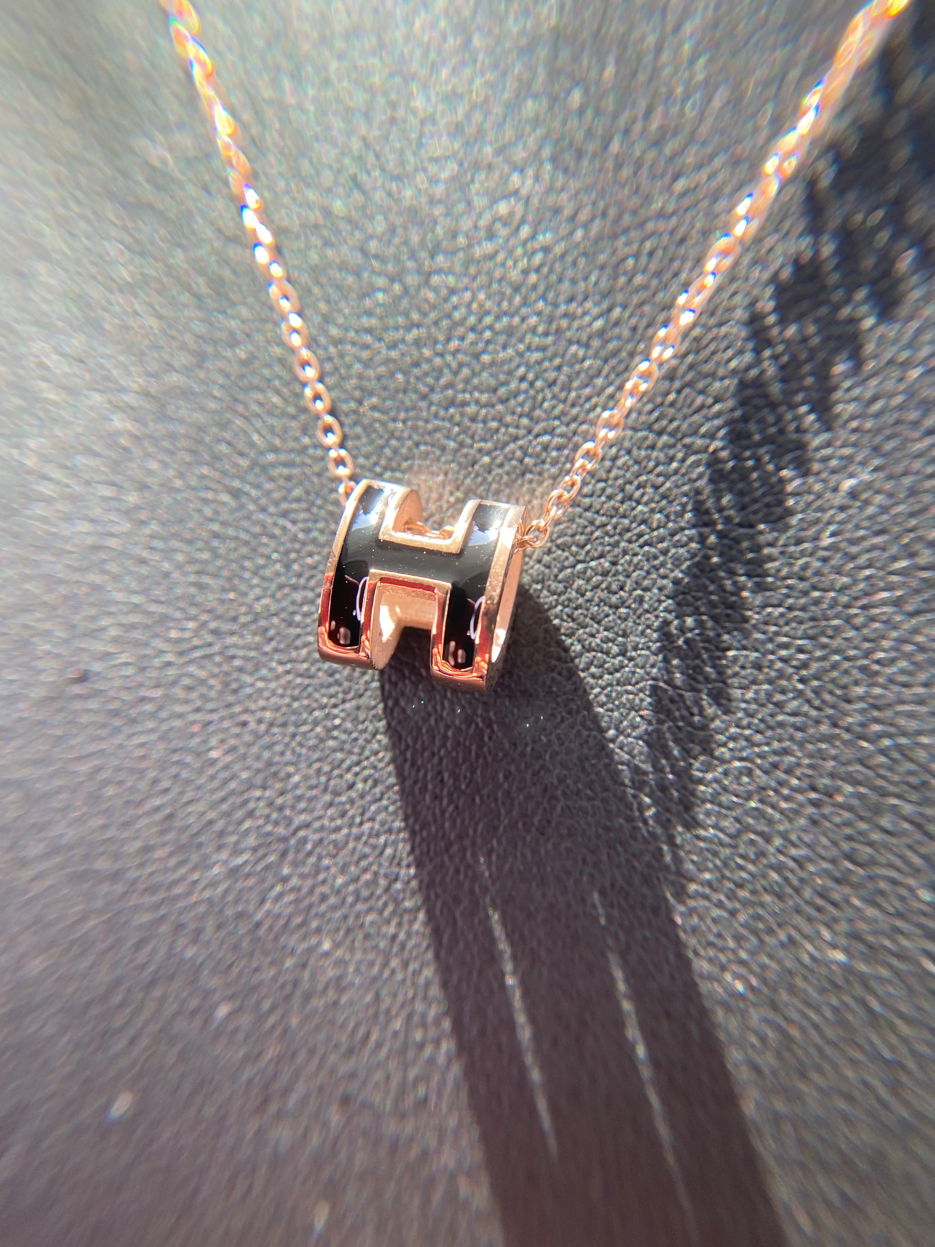 TOP HERMES H Logo Set - Black & Gold