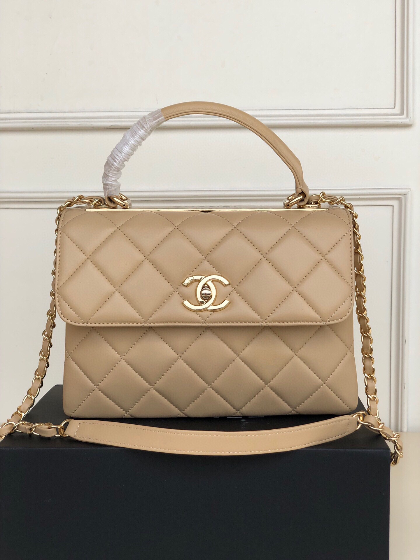 TOP CHANEL Trendy CC Handle Bag 25×12×17CM - Beige&GHW