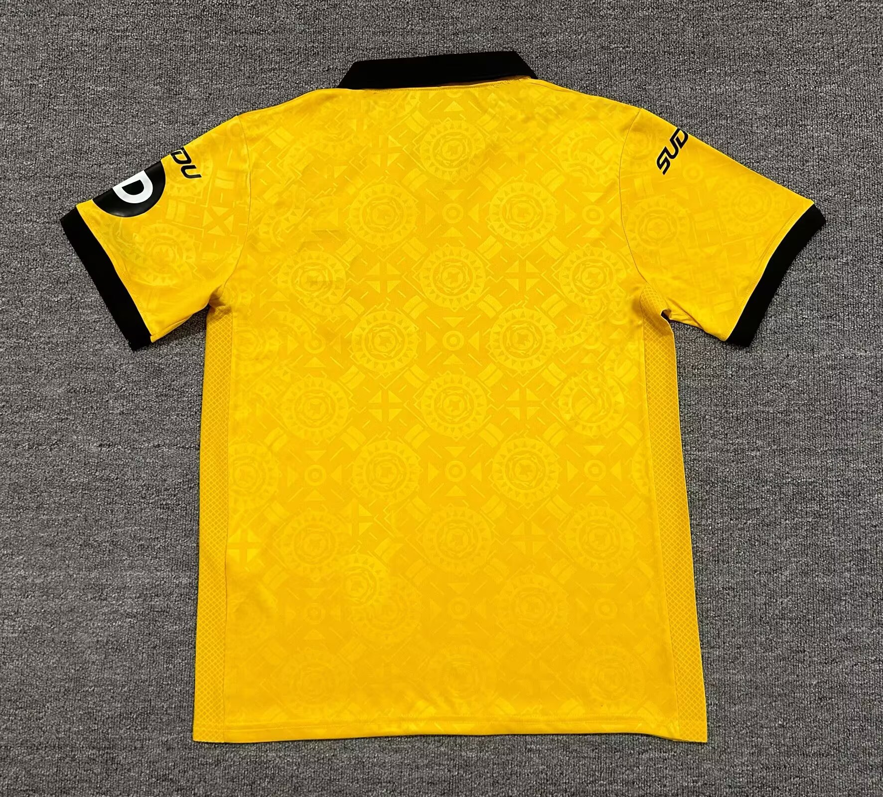 2025/2026 Wolverhampton Wanderers Home Football Shirt 1:1 Thai Quality