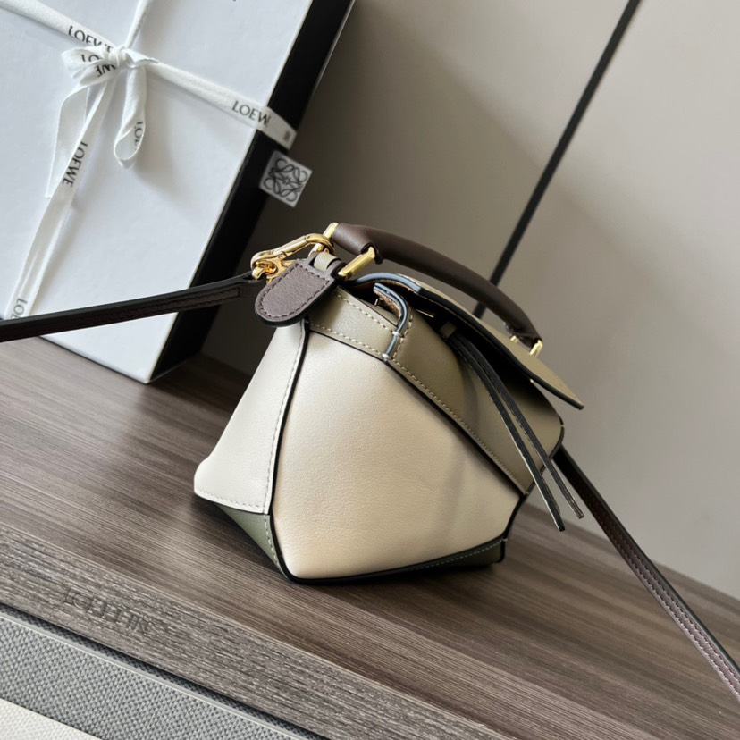 Loewe Mini Puzzle white-green(Replica)