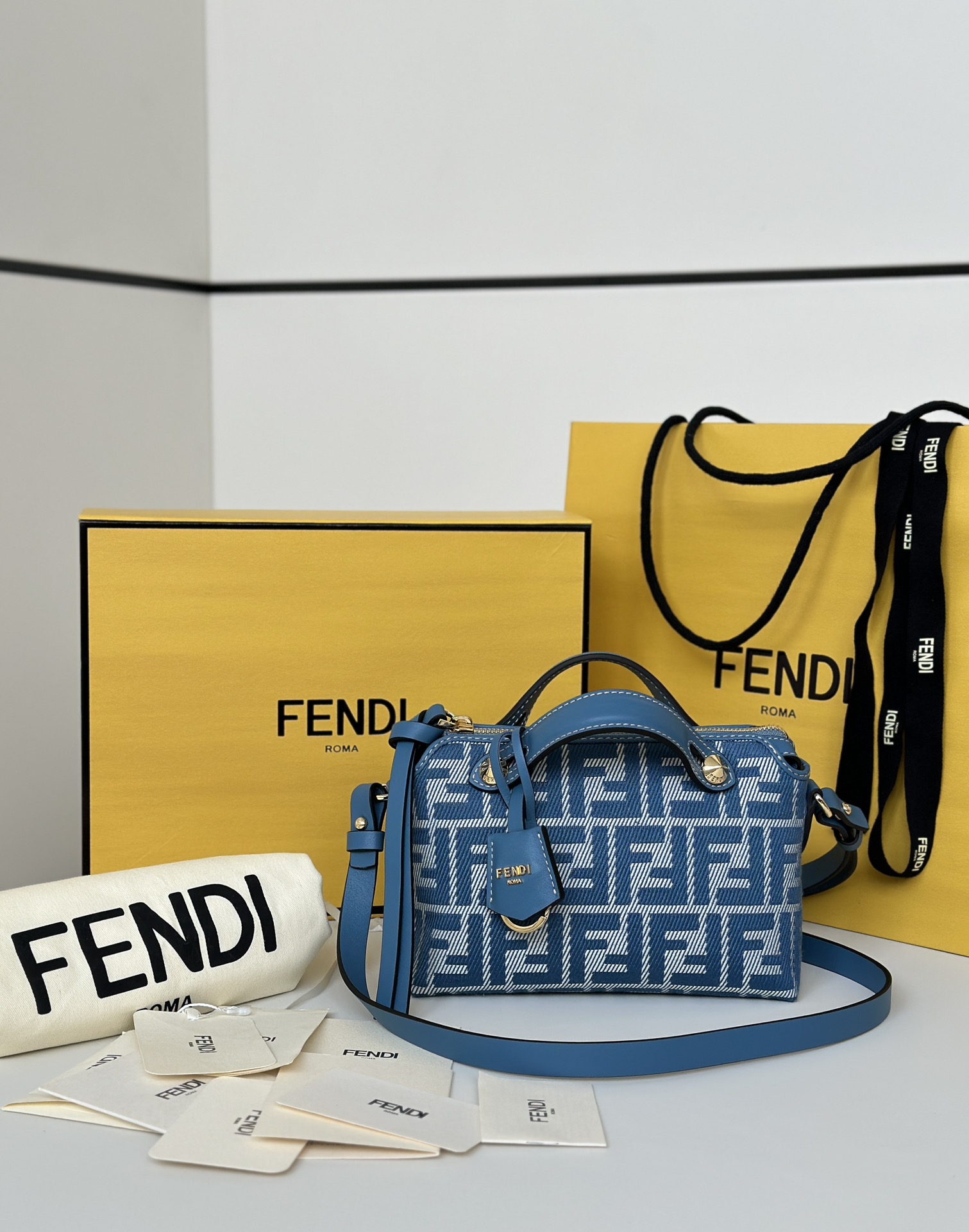 TOP FENDI Boston Handbag Cowboy 29×17×13cm/20×12×9cm - Blue