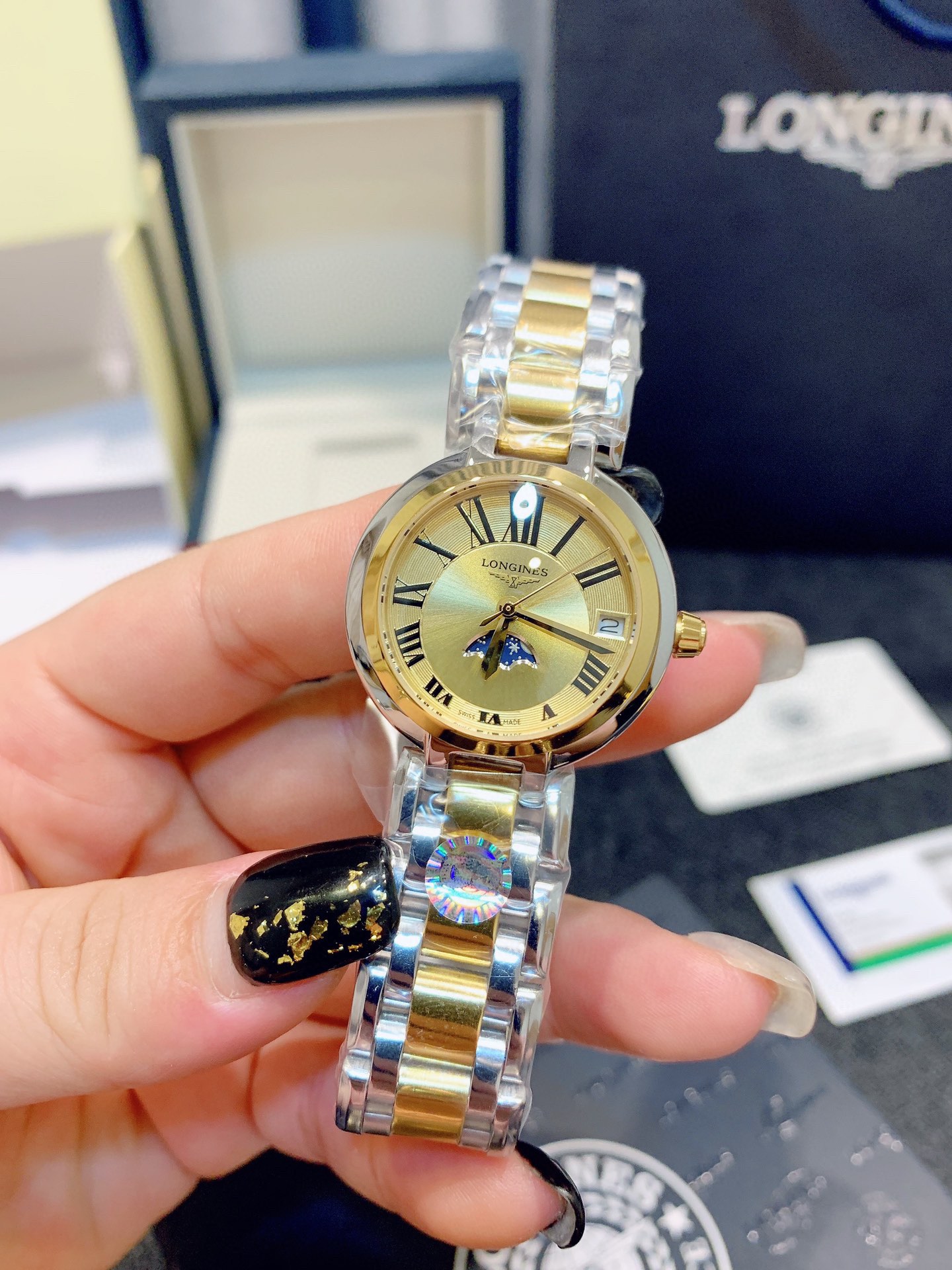 TOP LONGINES  Women's Watch  30.5mm-Gold