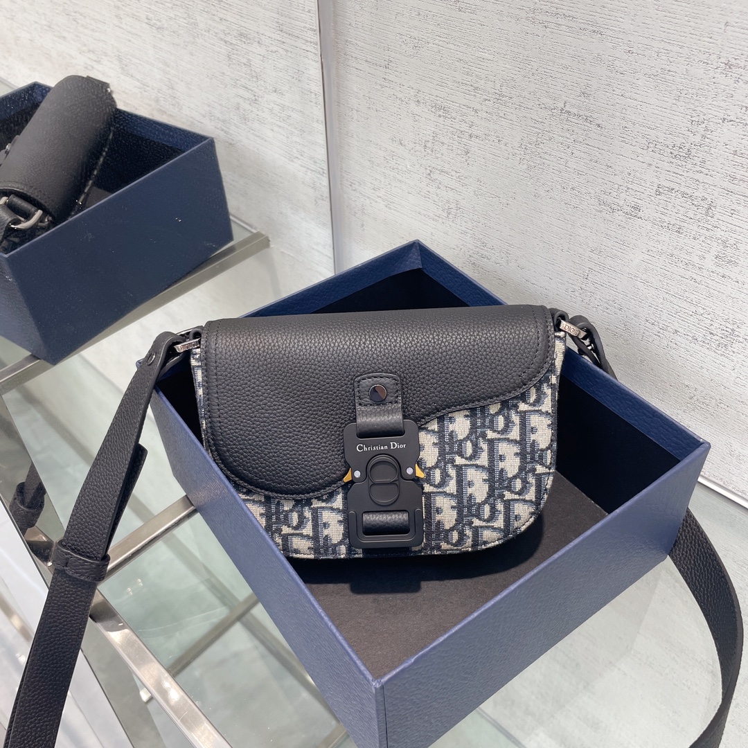 TOP Christian Dior Cowhide Saddle Bags 19.5x13x4.3cm - Black
