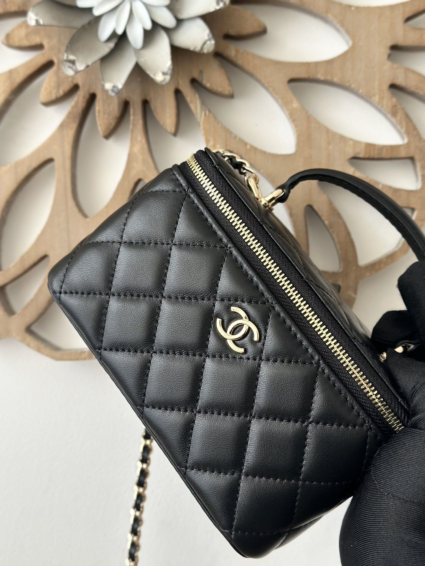 TOP CHANEL Vanity Case Bag 9.5× 17 × 8 cm - Black