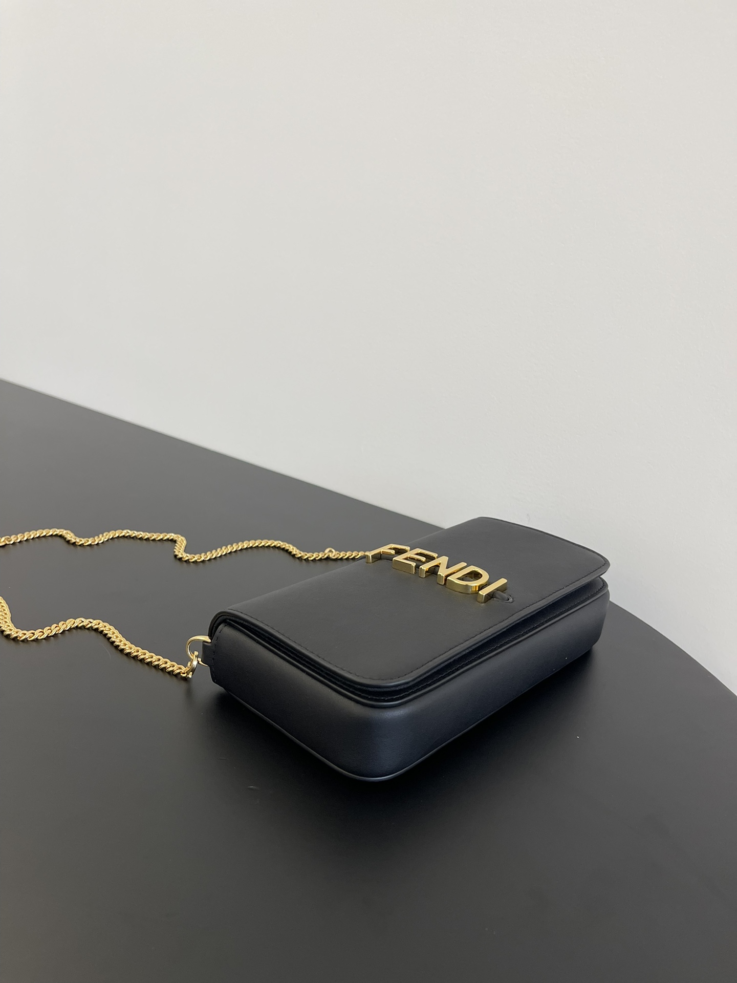 TOP FENDI Graphy Chain Bag 21*4*11cm - 3 Color
