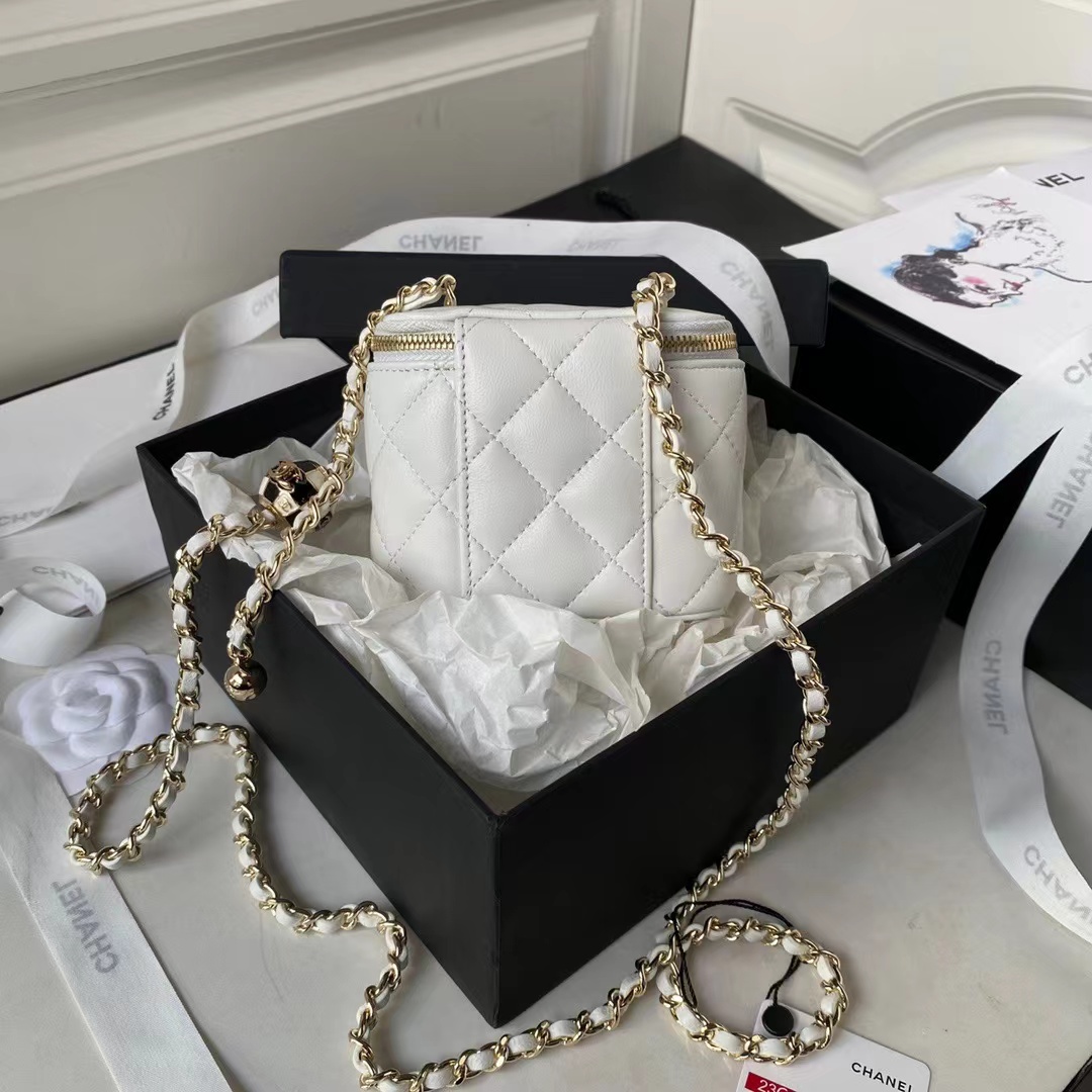 TOP CHANEL Vanity Case Lambskin 8.5*11*7cm -Black & White-GHW-2 colours