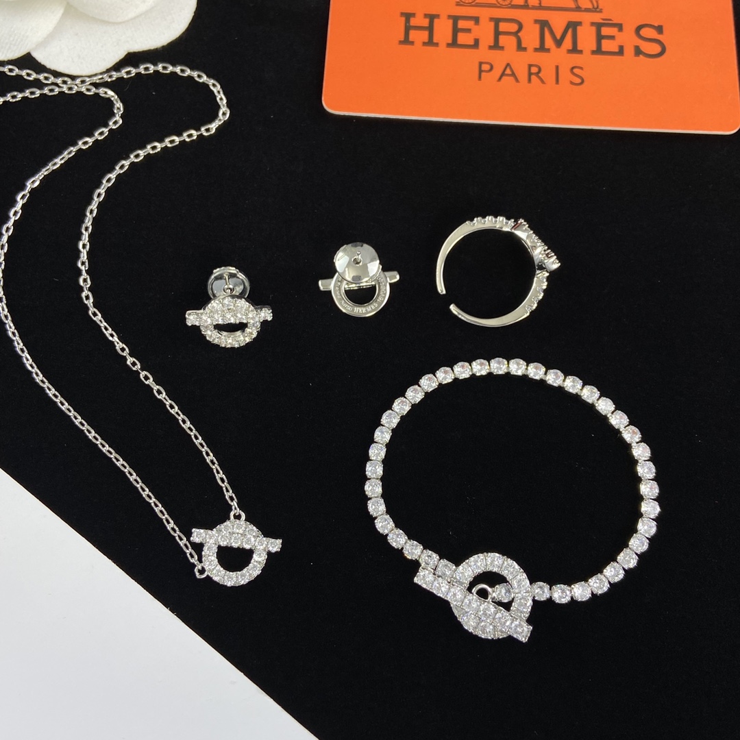 TOP HERMES Necklace Earrings Bracelet Ring Set - Silver