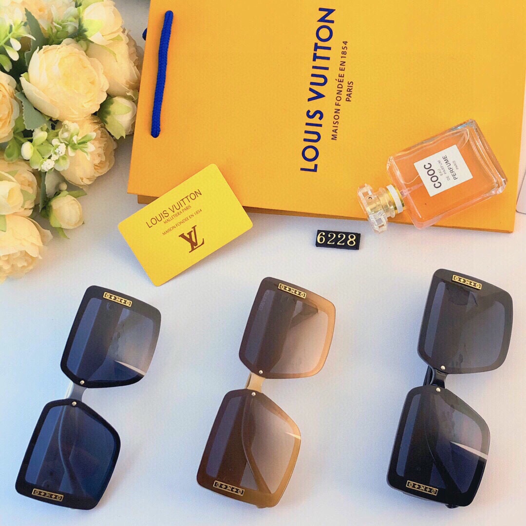 TOP Louis Vuitton LV Sunglasses - 3 Colors
