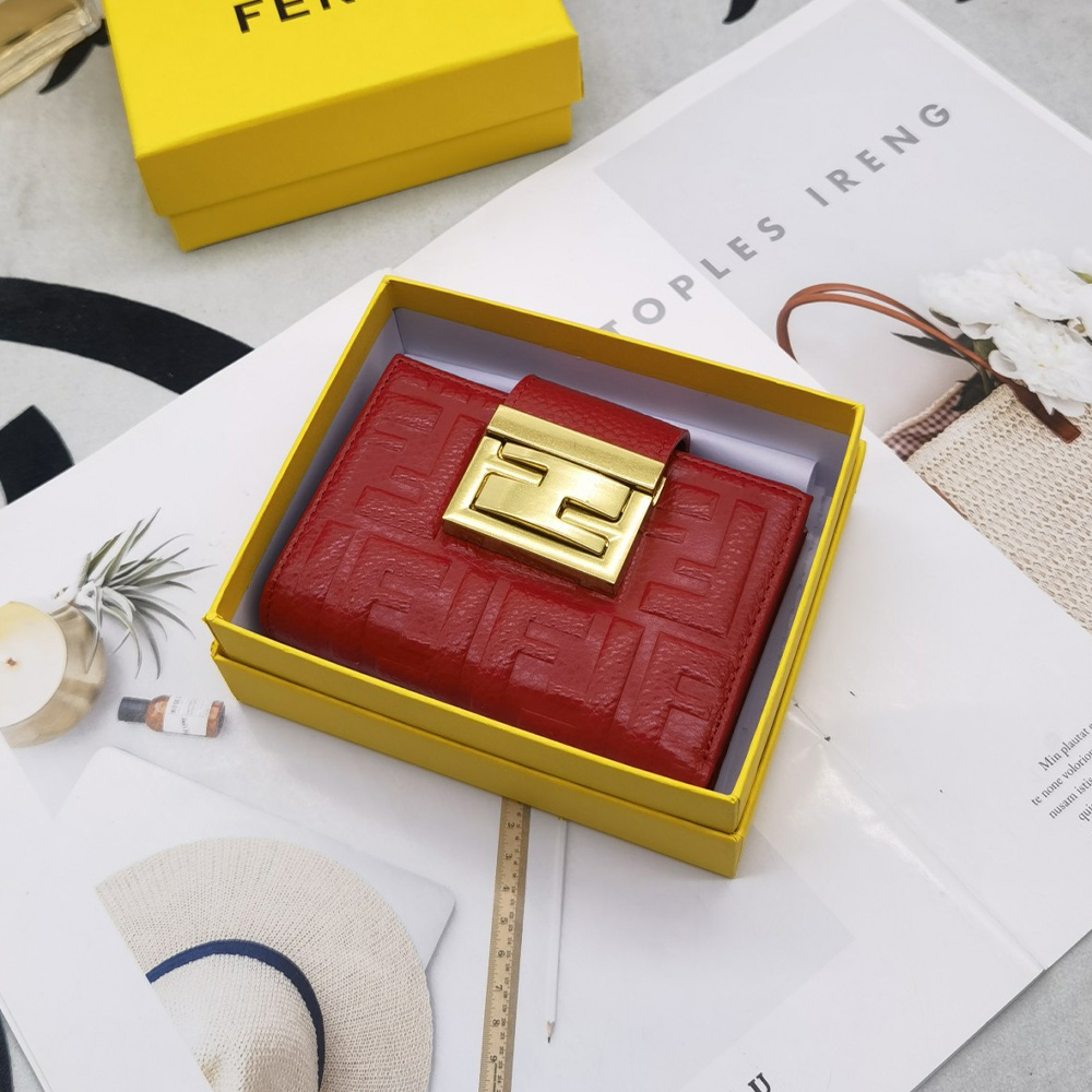 FENDI   leather Wallte (Replica)